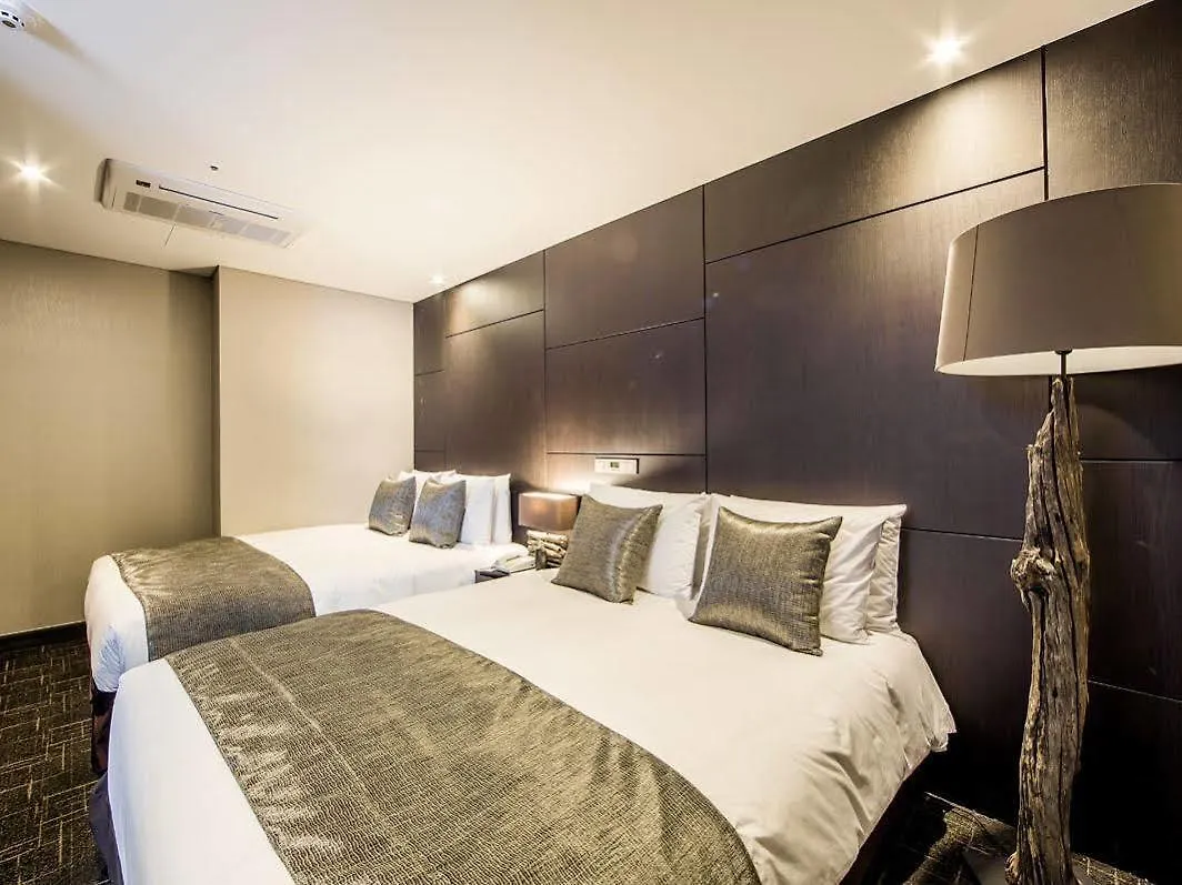 Golden Seoul Hotel 4*,