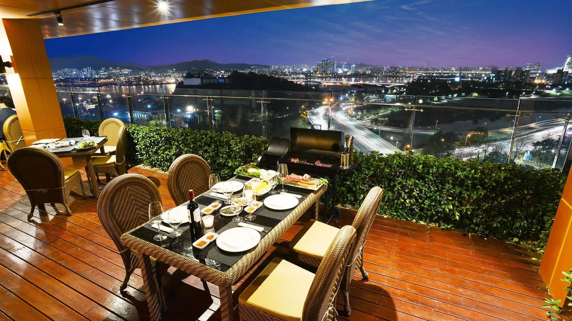 Golden Seoul Hotel 4*,